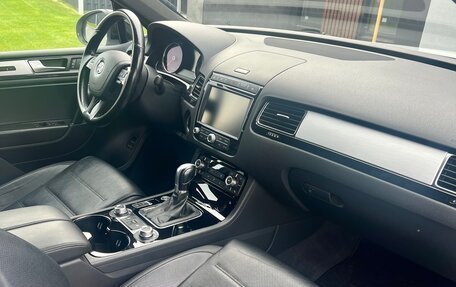 Volkswagen Touareg III, 2018 год, 3 680 000 рублей, 8 фотография