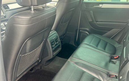Volkswagen Touareg III, 2018 год, 3 680 000 рублей, 11 фотография