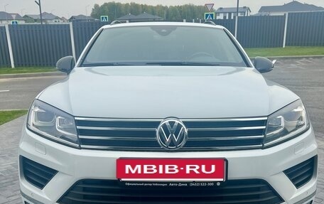 Volkswagen Touareg III, 2018 год, 3 680 000 рублей, 3 фотография