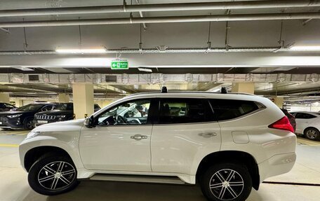 Mitsubishi Pajero Sport III рестайлинг, 2019 год, 2 900 000 рублей, 4 фотография