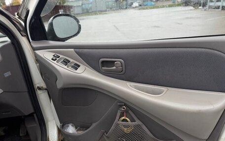 Nissan Almera Tino i, 2000 год, 220 000 рублей, 13 фотография