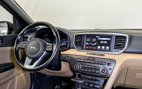 KIA Sportage IV рестайлинг, 2020 год, 2 635 000 рублей, 25 фотография