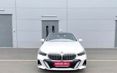 BMW 5 серия, 2025 год, 7 700 000 рублей, 3 фотография