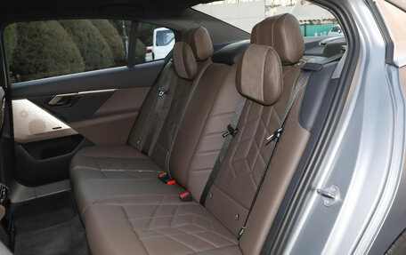 BMW 5 серия, 2025 год, 7 700 000 рублей, 15 фотография
