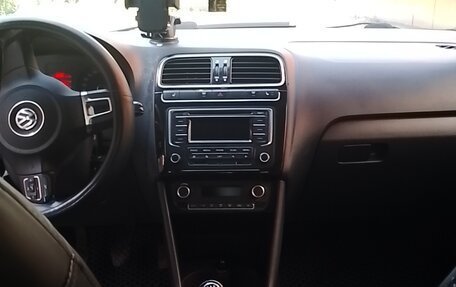 Volkswagen Polo VI (EU Market), 2014 год, 550 000 рублей, 1 фотография