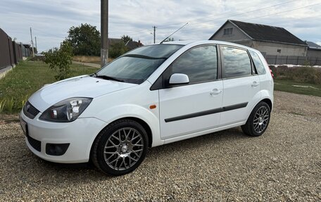 Ford Fiesta, 2007 год, 550 000 рублей, 1 фотография