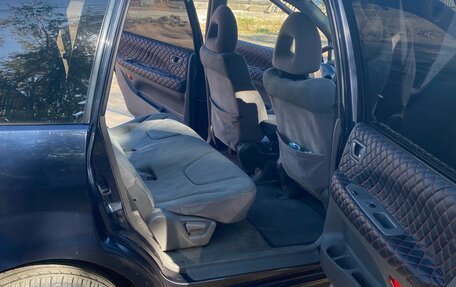 Mitsubishi Space Wagon III, 2002 год, 390 000 рублей, 7 фотография