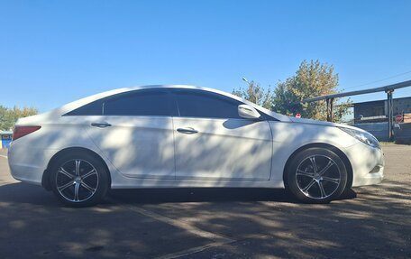 Hyundai Sonata VI, 2012 год, 1 400 000 рублей, 3 фотография