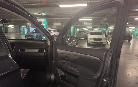 Mitsubishi Outlander III рестайлинг 3, 2015 год, 1 777 777 рублей, 11 фотография