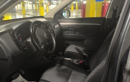Mitsubishi Outlander III рестайлинг 3, 2015 год, 1 777 777 рублей, 14 фотография