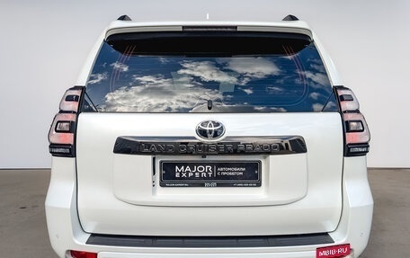 Toyota Land Cruiser Prado 150 рестайлинг 2, 2020 год, 6 015 000 рублей, 6 фотография