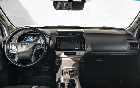 Toyota Land Cruiser Prado 150 рестайлинг 2, 2020 год, 6 015 000 рублей, 14 фотография