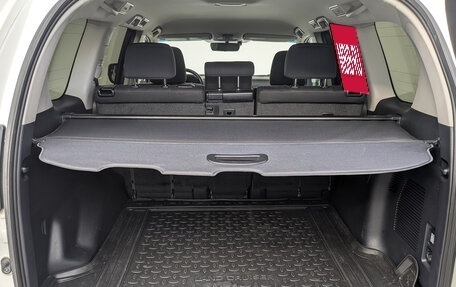 Toyota Land Cruiser Prado 150 рестайлинг 2, 2020 год, 6 015 000 рублей, 10 фотография