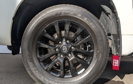 Toyota Land Cruiser Prado 150 рестайлинг 2, 2020 год, 6 015 000 рублей, 12 фотография