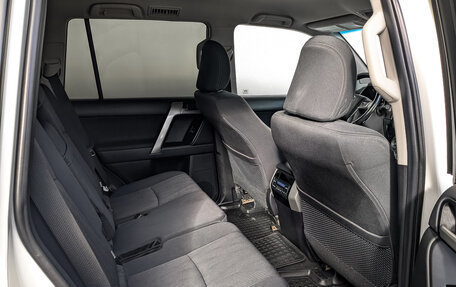 Toyota Land Cruiser Prado 150 рестайлинг 2, 2020 год, 6 015 000 рублей, 18 фотография