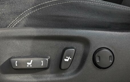 Toyota Land Cruiser Prado 150 рестайлинг 2, 2020 год, 6 015 000 рублей, 28 фотография