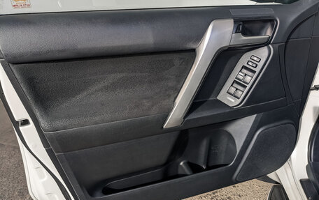 Toyota Land Cruiser Prado 150 рестайлинг 2, 2020 год, 6 015 000 рублей, 19 фотография