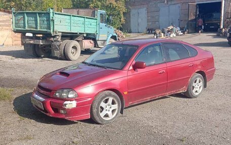 Toyota Avensis III рестайлинг, 2000 год, 250 000 рублей, 11 фотография