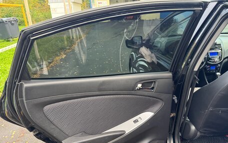 Hyundai Solaris II рестайлинг, 2012 год, 900 000 рублей, 16 фотография