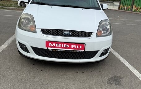 Ford Fiesta, 2007 год, 550 000 рублей, 2 фотография