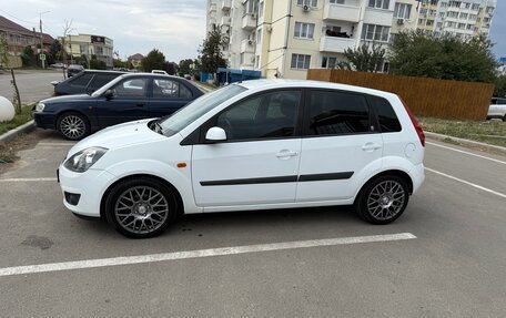 Ford Fiesta, 2007 год, 550 000 рублей, 4 фотография