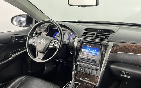 Toyota Camry, 2017 год, 1 970 000 рублей, 14 фотография