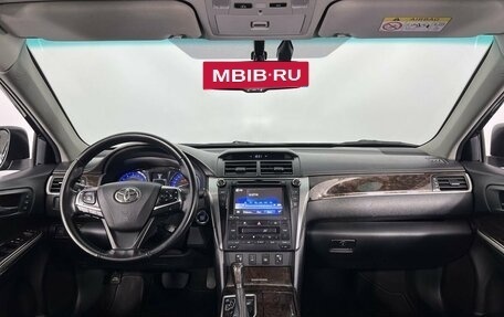 Toyota Camry, 2017 год, 1 970 000 рублей, 15 фотография