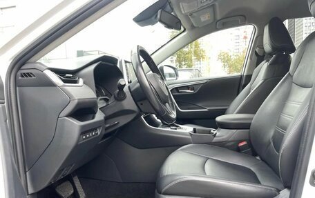 Toyota RAV4, 2022 год, 3 800 000 рублей, 14 фотография