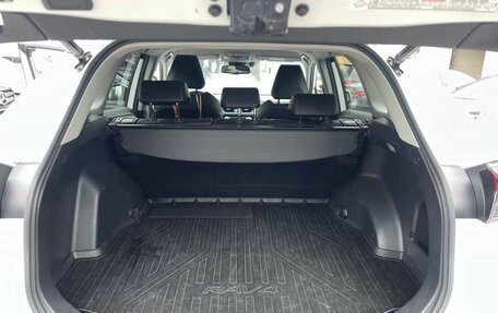 Toyota RAV4, 2022 год, 3 800 000 рублей, 19 фотография