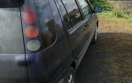 Toyota Raum I, 1997 год, 320 000 рублей, 2 фотография