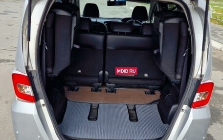 Honda Freed I, 2016 год, 1 350 000 рублей, 24 фотография