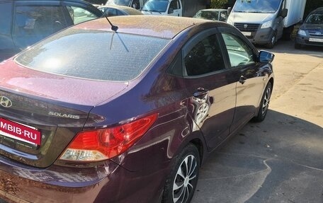 Hyundai Solaris II рестайлинг, 2011 год, 650 000 рублей, 6 фотография