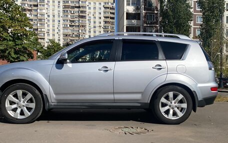 Mitsubishi Outlander III рестайлинг 3, 2010 год, 1 150 000 рублей, 2 фотография