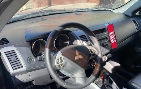 Mitsubishi Outlander III рестайлинг 3, 2010 год, 1 150 000 рублей, 9 фотография