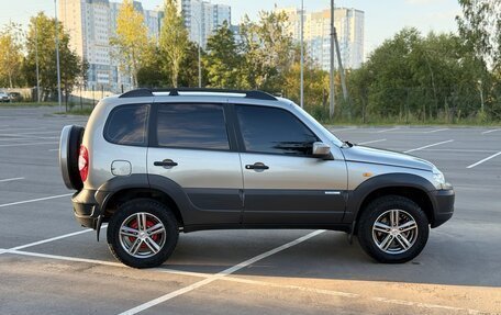 Chevrolet Niva I рестайлинг, 2011 год, 670 000 рублей, 8 фотография
