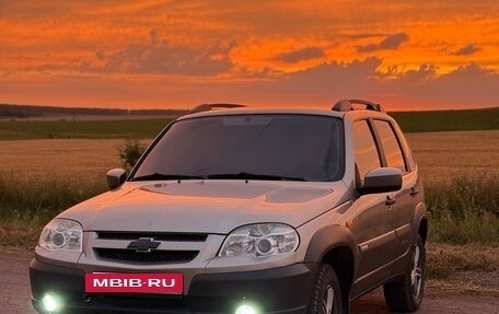 Chevrolet Niva I рестайлинг, 2011 год, 670 000 рублей, 16 фотография