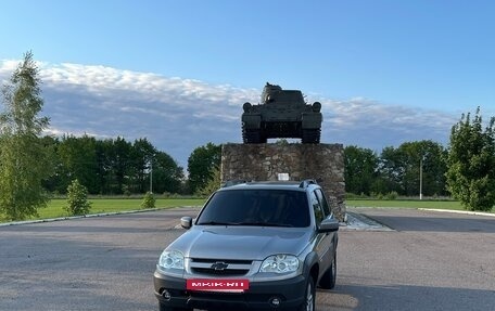 Chevrolet Niva I рестайлинг, 2011 год, 670 000 рублей, 18 фотография