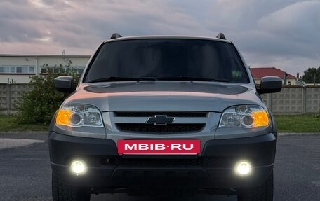 Chevrolet Niva I рестайлинг, 2011 год, 670 000 рублей, 17 фотография