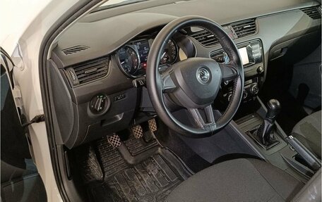 Skoda Octavia, 2015 год, 947 000 рублей, 9 фотография