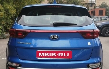 KIA Sportage IV рестайлинг, 2020 год, 2 400 000 рублей, 5 фотография
