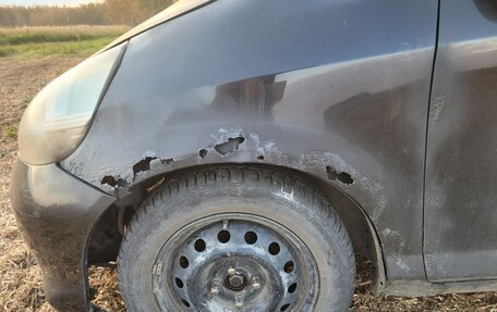Honda Fit III, 2005 год, 250 000 рублей, 2 фотография