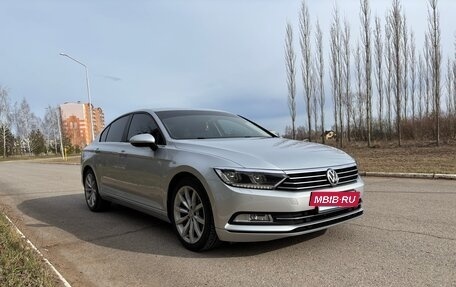 Volkswagen Passat B8 рестайлинг, 2015 год, 1 950 000 рублей, 9 фотография