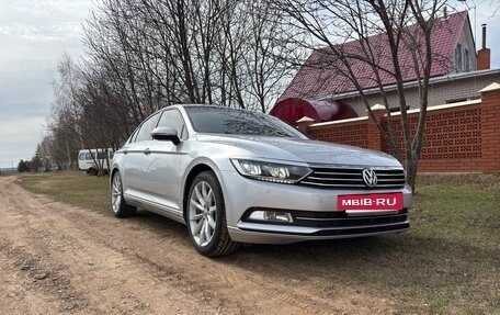 Volkswagen Passat B8 рестайлинг, 2015 год, 1 950 000 рублей, 14 фотография