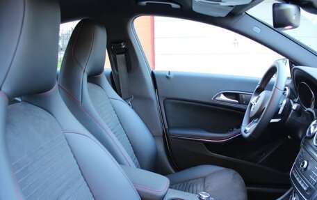 Mercedes-Benz CLA, 2015 год, 2 100 000 рублей, 13 фотография