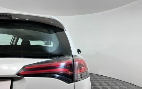 Toyota RAV4, 2018 год, 2 135 000 рублей, 10 фотография