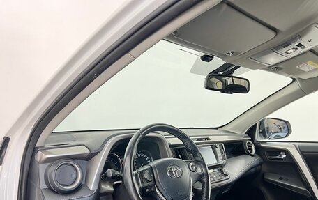 Toyota RAV4, 2018 год, 2 135 000 рублей, 12 фотография