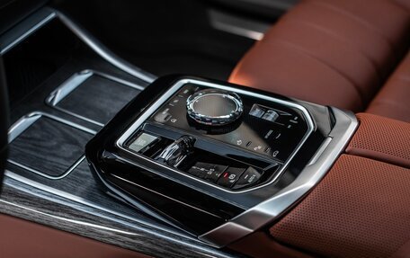 BMW 7 серия, 2025 год, 22 842 300 рублей, 27 фотография