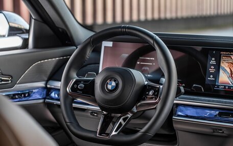 BMW 7 серия, 2025 год, 22 842 300 рублей, 32 фотография