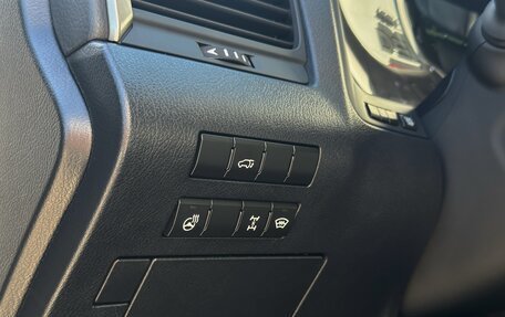 Lexus RX IV рестайлинг, 2018 год, 4 200 000 рублей, 9 фотография