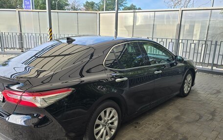 Toyota Camry, 2019 год, 2 650 000 рублей, 2 фотография